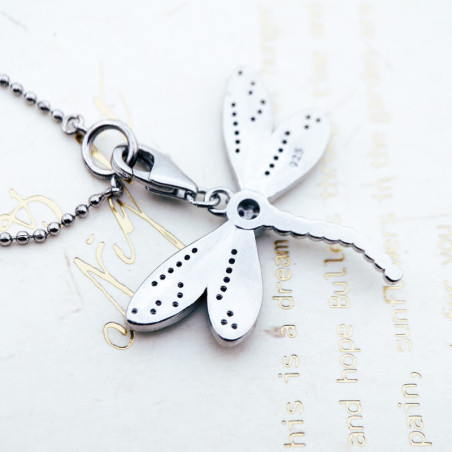 Vue arrière Collier Pendentif Libellule 'Lueur Matinale' en Argent Sterling 925
