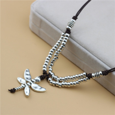 Vue de côté Collier Pendentif Libellule Aurore Boréale