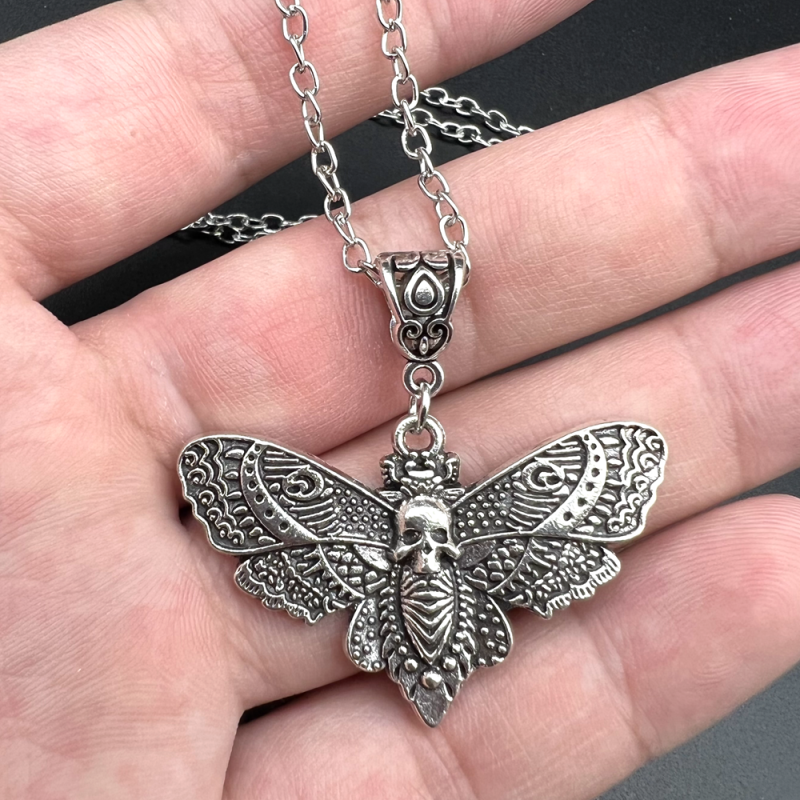 Collier papillon De Nuit Goth