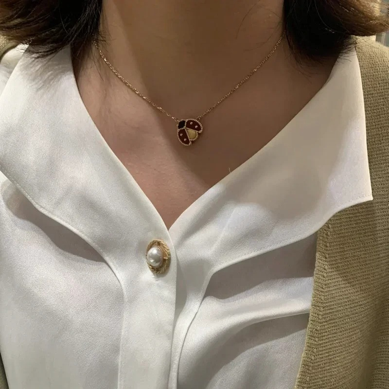Vue Portée Collier Pendentif Coccinelle en Argent Sterling 925