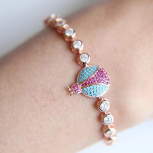 Vue Portée Bracelet Coccinelle Charme Étincelant