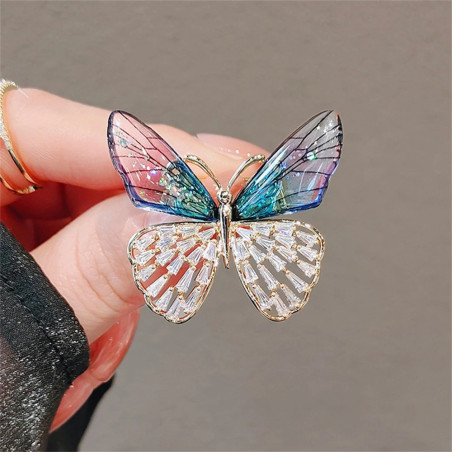 Broches Papillon aux ailles déployée en Cristal Couleur bleu