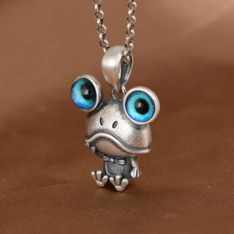 Frosch Halskette aus 925 Silber mit Saphir | Naturschmuck
