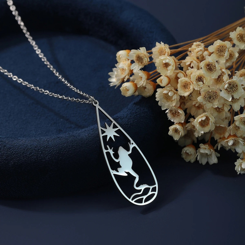 Frosch Halskette Sonnenuntergang - Eleganter Naturschmuck