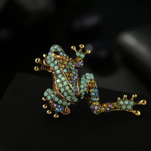 Königliche Mosaik-Froschbrosche - Eleganter Naturschmuck