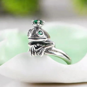 Bague Grenouille Princesse Émeraude - bague redimensionnable !
