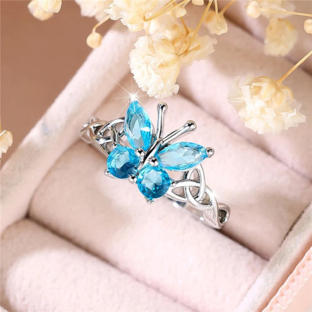 Blauer Schmetterling Ring 'Saphirglanz' – Eleganz & Magie