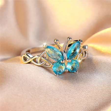 Blauer Schmetterling Ring 'Saphirglanz' – Eleganz & Magie