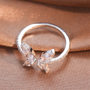 Schmetterlingsring verstellbar | Eleganter Damen Ring mit Zirkonia