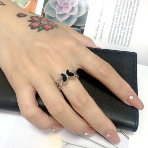 Schmetterlingsring "Nachteleganz" - Eleganter Schmuck in Gold & Silber