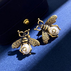 Süße Bienenohrringe mit Perle | Einzigartiger Bienenschmuck