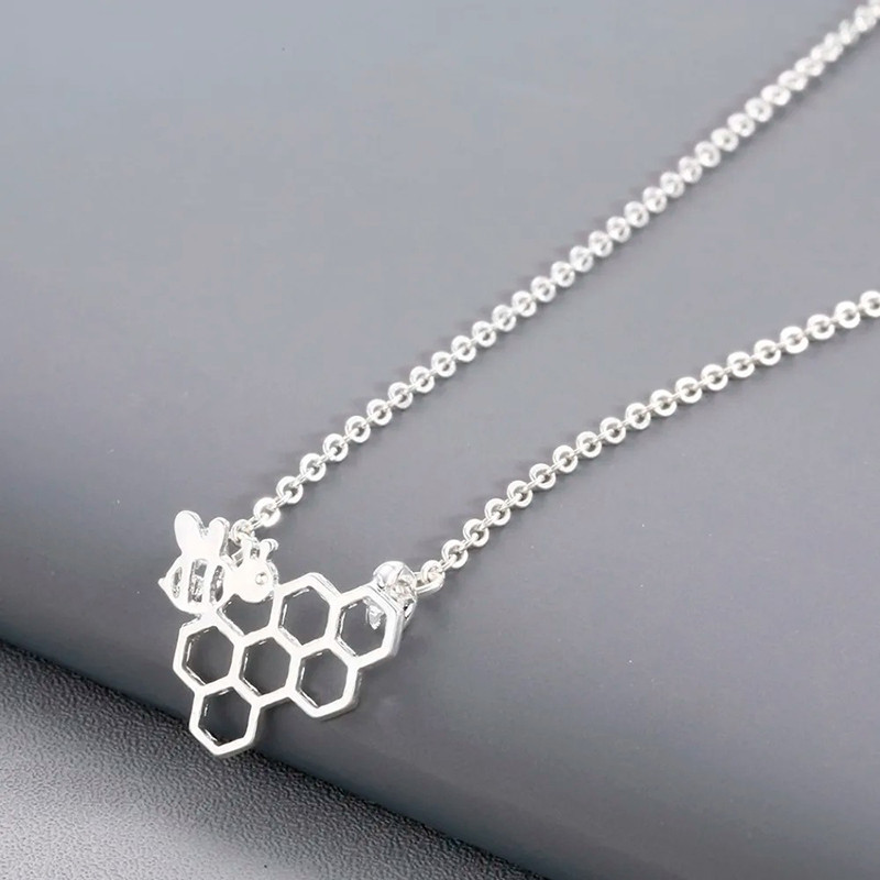 Bienen Halskette 'Eleganter Bienenstock' | Süßer Bienenschmuck