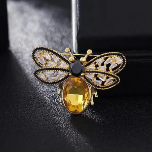 Bienenbrosche 'Königlicher Glanz' - Goldener Schmuck mit Smaragd