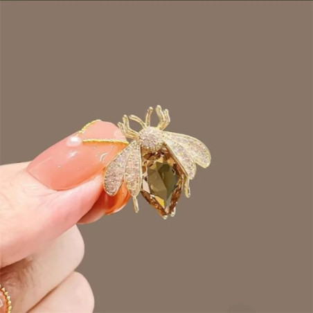 Bienenbrosche "Honigtropfen" – Eleganter Bienenschmuck