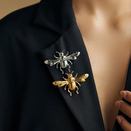 Bienenbrosche 'Épure Royale' – Eleganter Schmuck in Gold & Silber