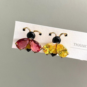 Bienen Pin "Crystal Bee" – Elegante Brosche in Gold & Silber