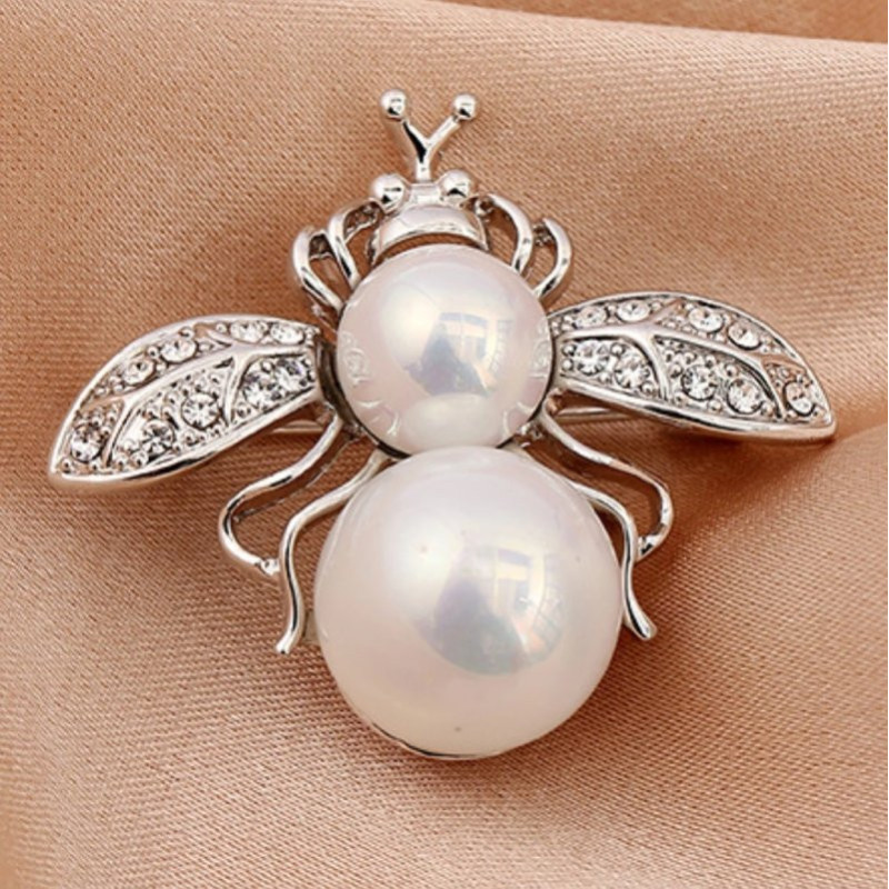 Majestätische Bienenbrosche mit Perle | Eleganter Schmuck