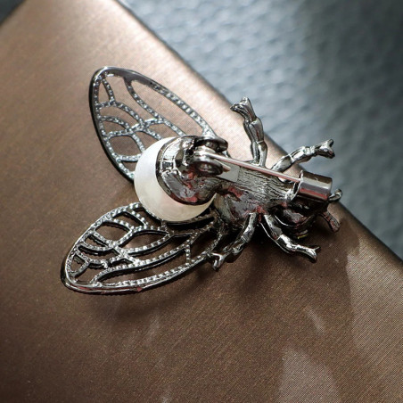 Bienenbrosche 'Gotische Majestät' - Eleganter & Mysteriöser Schmuck