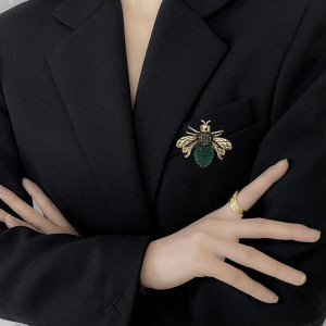 Funkelnde Bienenbrosche "Mystik" | Eleganter Bienenschmuck