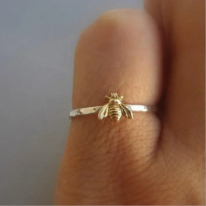 Bienenring aus 925er Silber - Elegant & minimalistisch