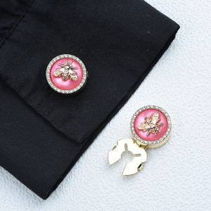 Bienen Knopf-Cover 'Kristalline Eleganz' | Süßer Knopfschmuck