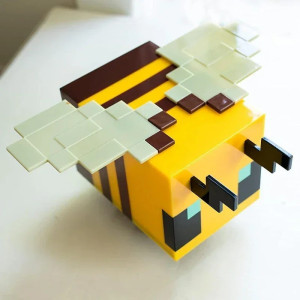 Pixel Biene Nachtlicht - Geek LED Lampe & Gamer Deko!
