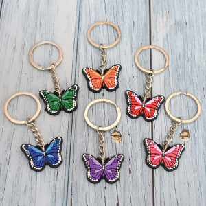 Bunter Schmetterling Schlüsselanhänger aus PVC | Süße Geschenkidee 🦋