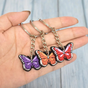 Bunter Schmetterling Schlüsselanhänger aus PVC | Süße Geschenkidee 🦋