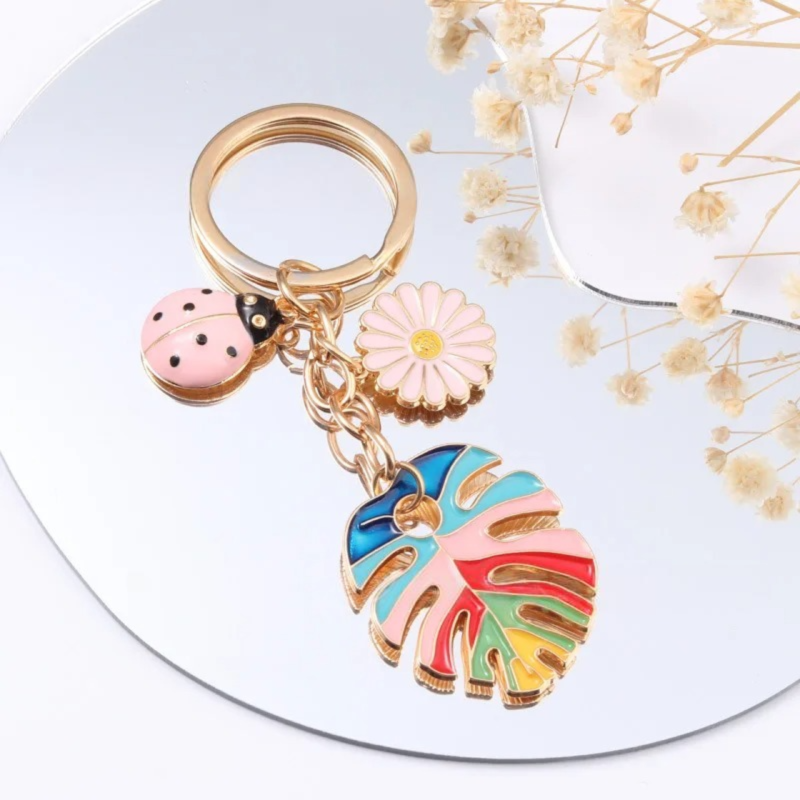 Schlüsselanhänger Marienkäfer & Blatt | Farbenfrohes Accessoire