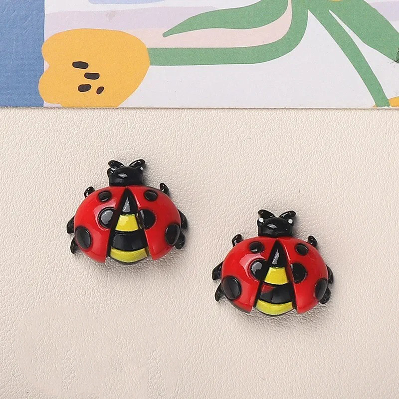 Marienkäfer-Figuren aus Harz – 10er-Set für DIY & Deko
