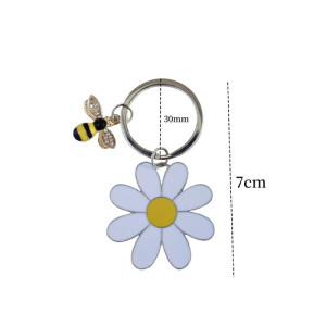 Schlüsselanhänger Biene & Gänseblümchen – Eleganz & Natur