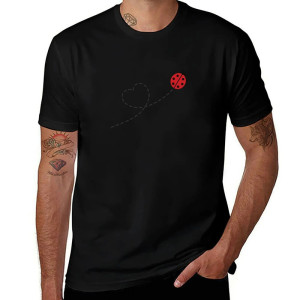 Marienkäfer T-Shirt Herren 'Verzauberter Flug' | Süß & Einzigartig