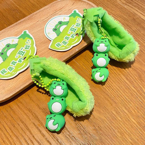 Frosch Schlüsselanhänger Grüner Kokon – Süßes Trio in Hülse