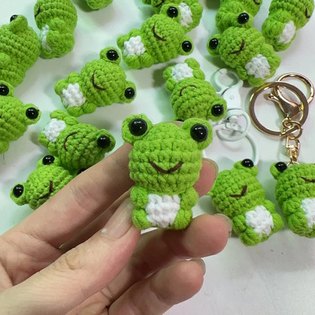 Gehäkelter Frosch Schlüsselanhänger – Süß & Handgefertigt