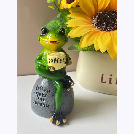 Frosch Statue "Kaffee-Kick" | Lustige Dekofigur aus Harz
