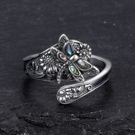 Libellenring 'Mystische Flügel' aus 925 Silber mit Perlmutt