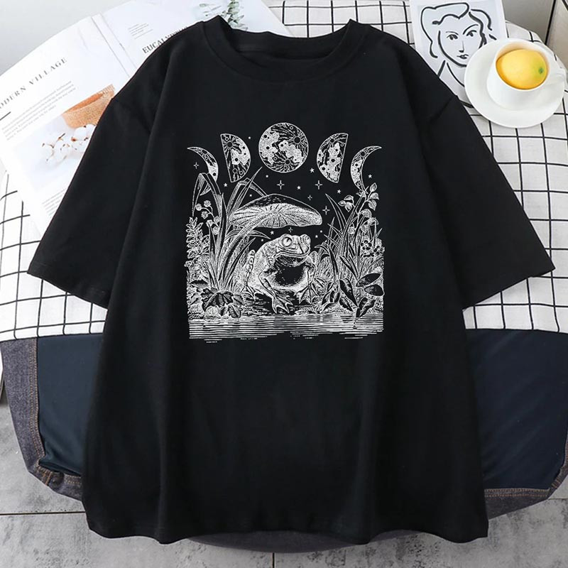 Frosch T-Shirt "Mystischer Mondschein" | Cottagecore & Natur