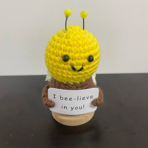 Süße Häkel-Biene 'I bee-lieve in you!' | Handgefertigte Geschenkidee