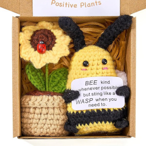 Handgefertigtes Geschenkset: Positive Biene & Häkelblume
