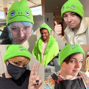 Lustige Frosch Beanie – Strickmütze in 2 Farben | 1001BEES