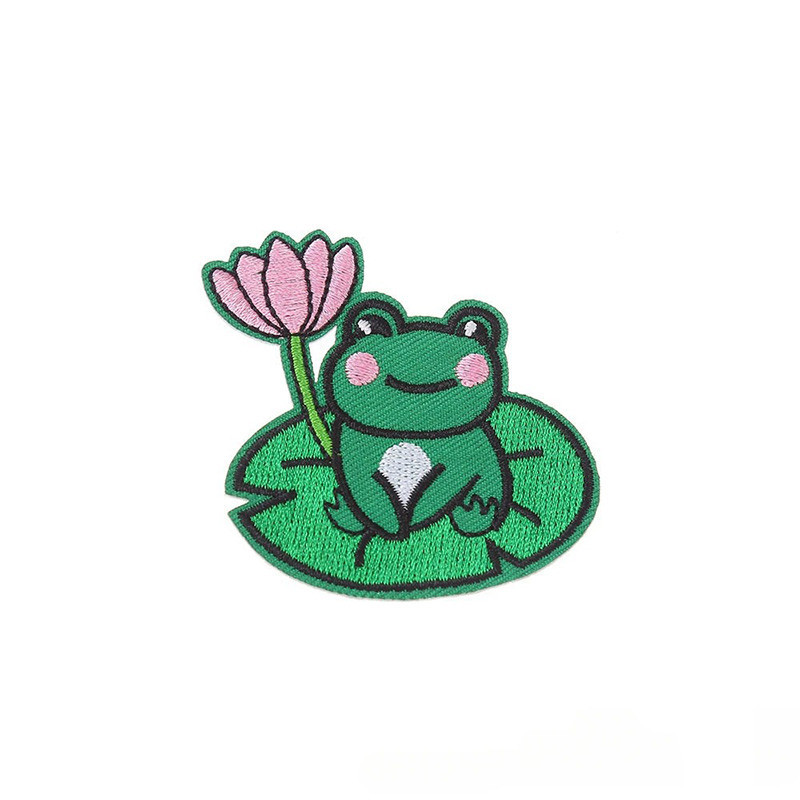 Frosch Aufnäher zum Aufbügeln | Seerose Stickerei 6,2 cm