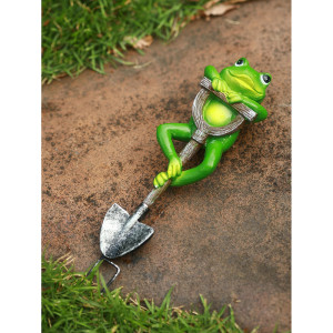 Frosch an Schaufel Ornament – Lustige & süße Gartendeko