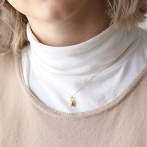 Goldene Skarabäus Halskette – Minimalistisch & Edel
