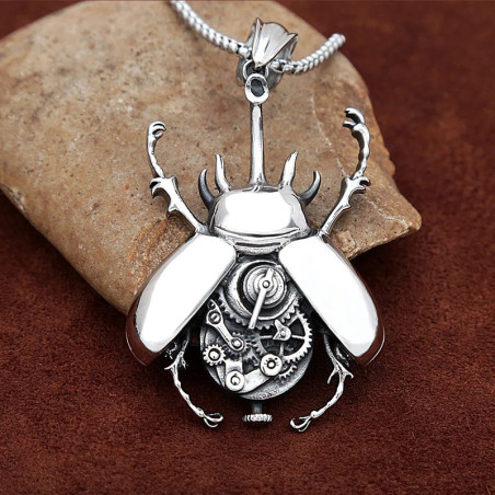 Steampunk Skarabäus Anhänger aus Edelstahl – Symbolischer Schmuck