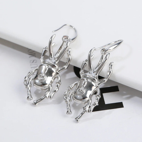 Käfer-Ohrringe mit Herz-Gravur | 3D-Schmuck in Gold & Silber