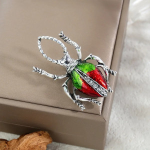 Brosche Tropischer Käfer – Emaillierter Schmuck in Rot & Grün