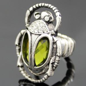 Skarabäus-Ring 'Olivenglanz' – Mystischer Schmuck in 3 Farben