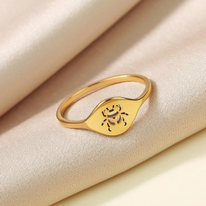 Gravierter Skarabäus Ring – Minimalistisch in Gold oder Silber