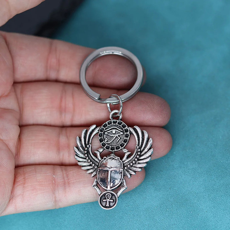 Schlüsselanhänger Skarabäus Heiliges Auge | Amulett Antiksilber