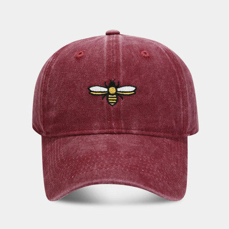 Bestickte Bienen-Cap: „Kleine Stickerin“ Vintage & Natur-Stil